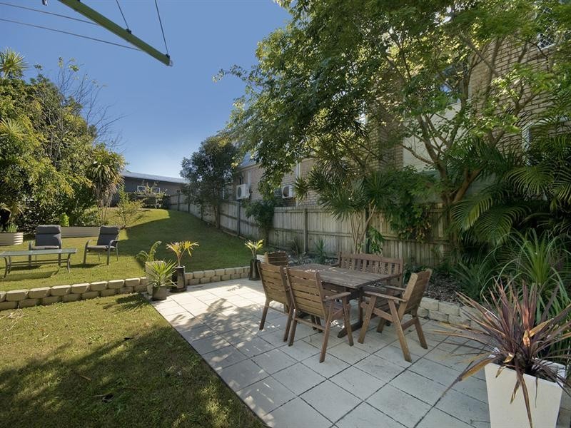 212 Cypress Terrace, Palm Beach QLD 4221