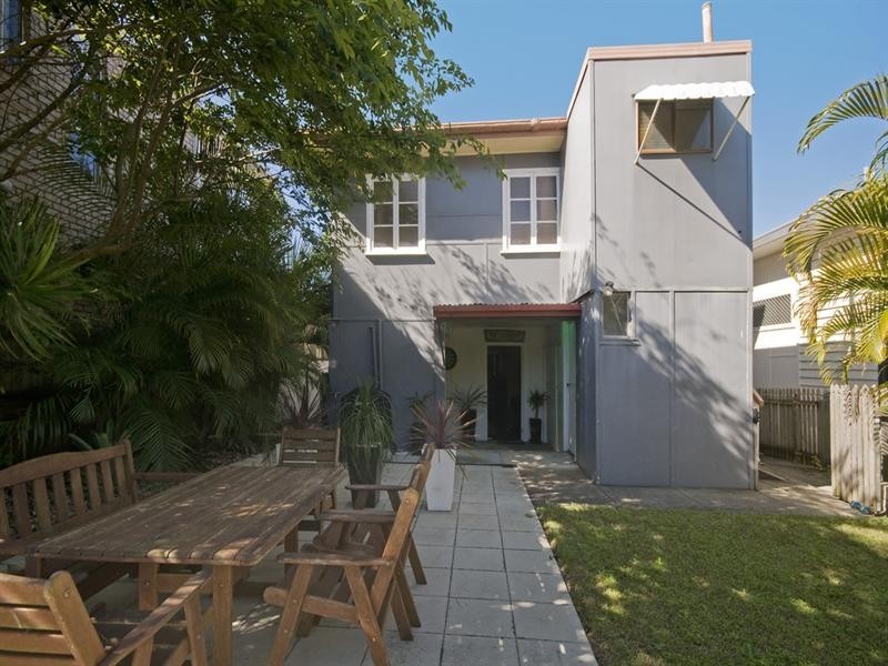 212 Cypress Terrace, Palm Beach QLD 4221