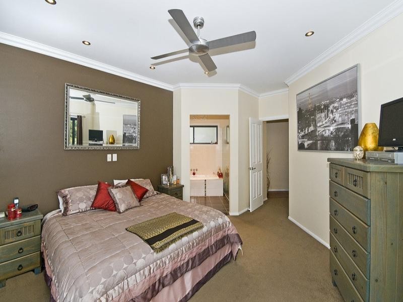 16 Bradman Drive, Currumbin Valley QLD 4223