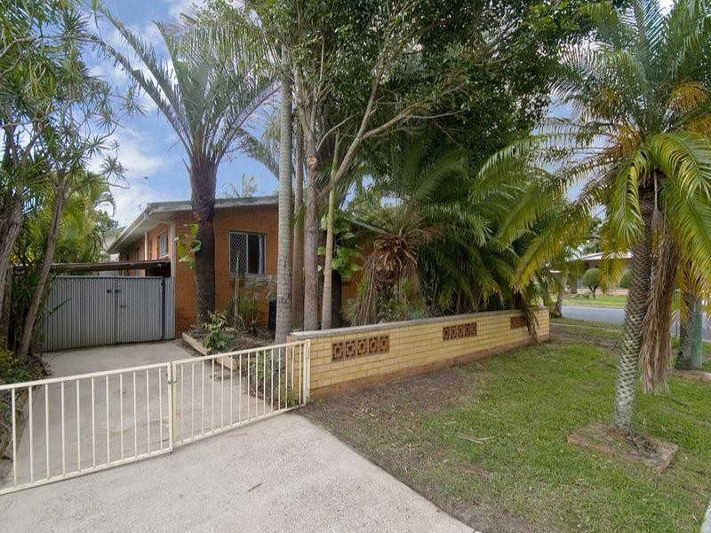 54 Fifth Avenue, Palm Beach QLD 4221