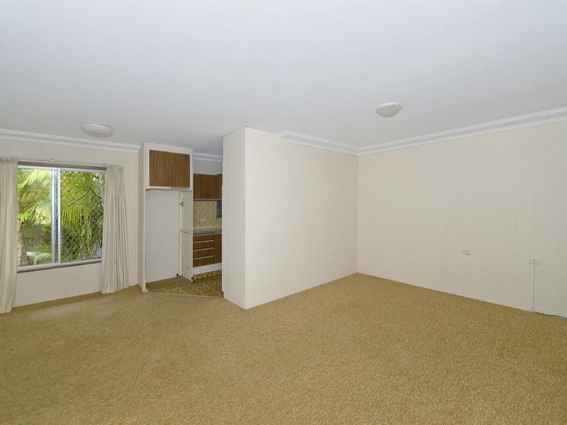 54 Fifth Avenue, Palm Beach QLD 4221