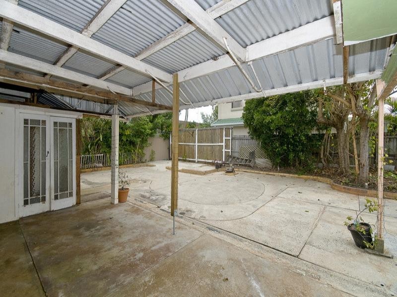 54 Fifth Avenue, Palm Beach QLD 4221