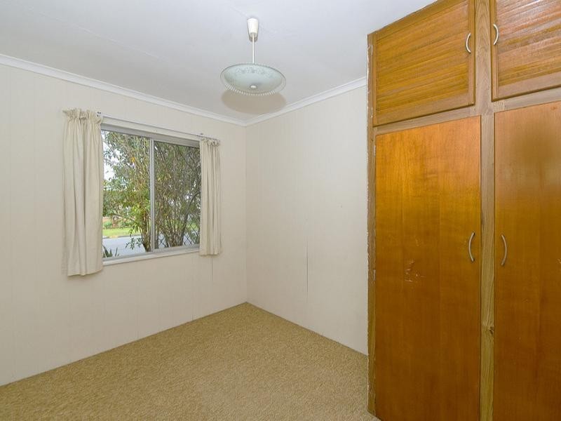 54 Fifth Avenue, Palm Beach QLD 4221