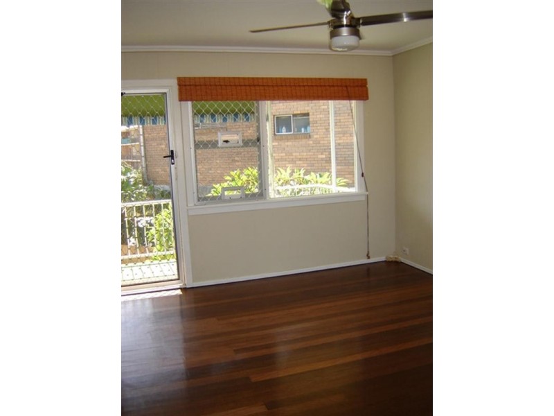 4/9 Nyrang Avenue, Palm Beach QLD 4221