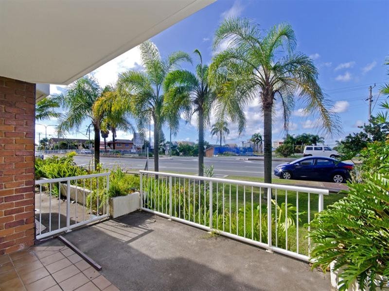 2/14 Third Avenue, Palm Beach QLD 4221