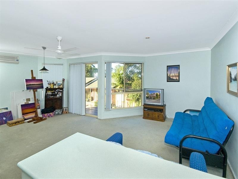 4/2 Simpsons Road, Currumbin Waters QLD 4223