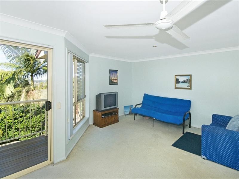 4/2 Simpsons Road, Currumbin Waters QLD 4223