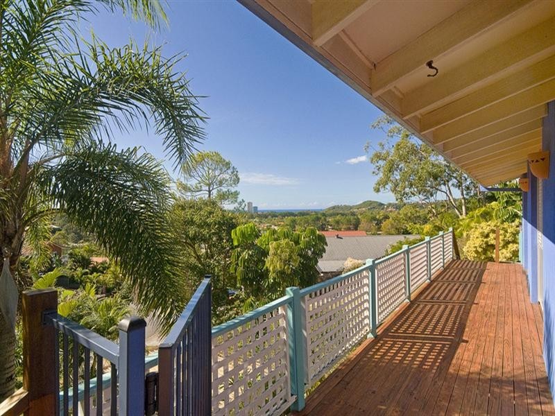 20 Jandakot Court, Elanora QLD 4221