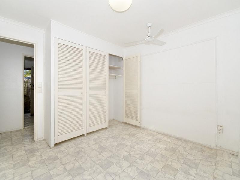 2/38 Tallebudgera Drive, Palm Beach QLD 4221