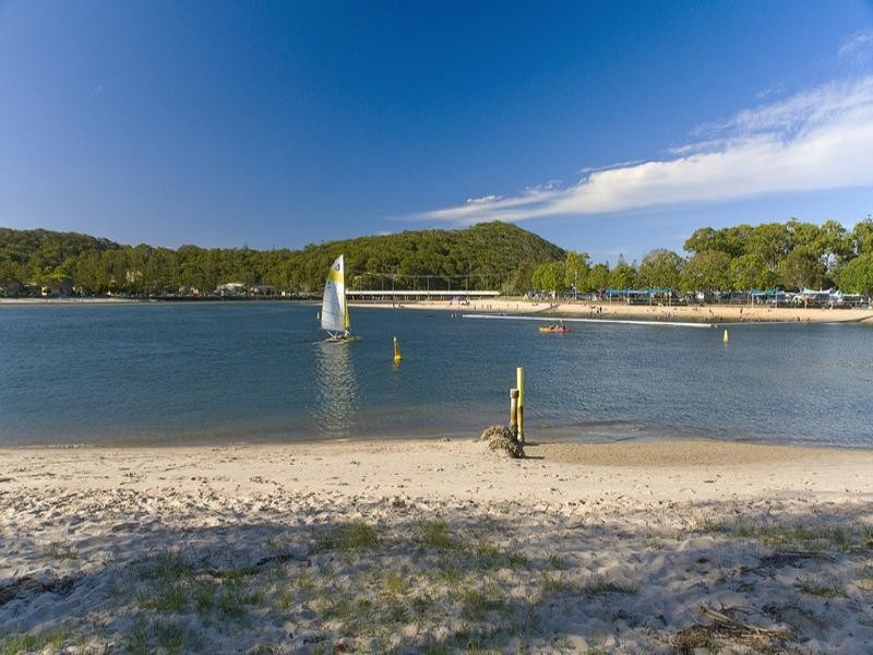 2/38 Tallebudgera Drive, Palm Beach QLD 4221