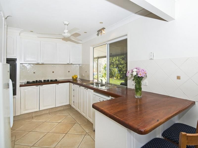 3 Larch Street, Tallebudgera QLD 4228