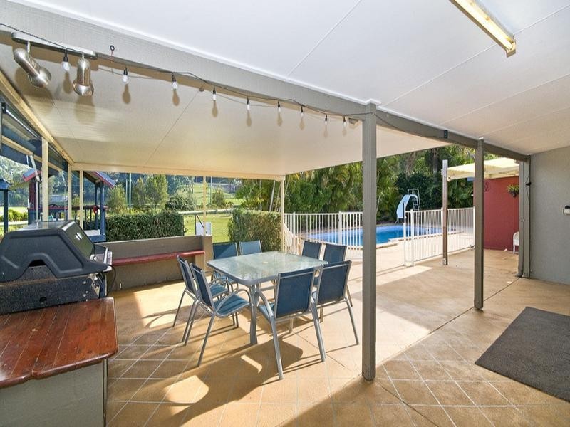3 Larch Street, Tallebudgera QLD 4228