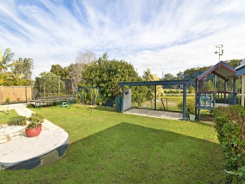 3 Larch Street, Tallebudgera QLD 4228
