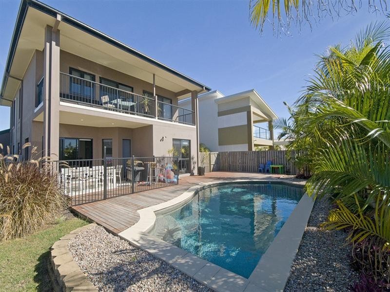 8 Aquarius Street, Reedy Creek QLD 4227