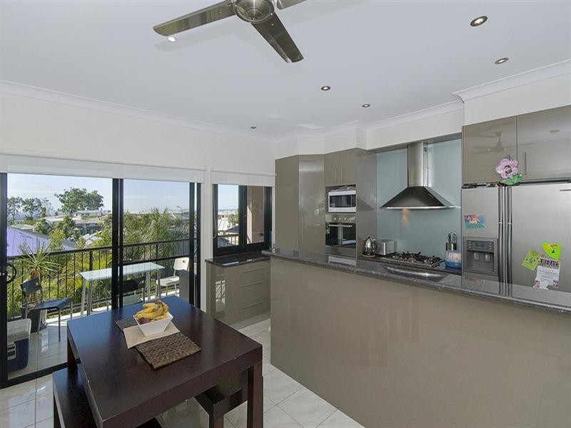 8 Aquarius Street, Reedy Creek QLD 4227