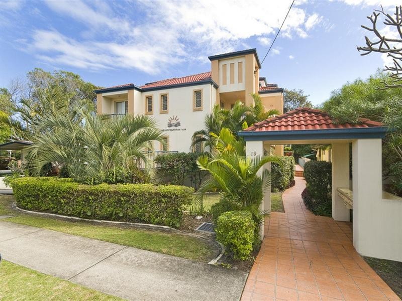 1/19 Twenty Fourth Avenue, Palm Beach QLD 4221