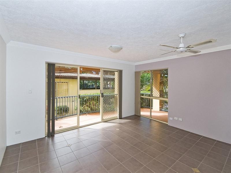 1/19 Twenty Fourth Avenue, Palm Beach QLD 4221