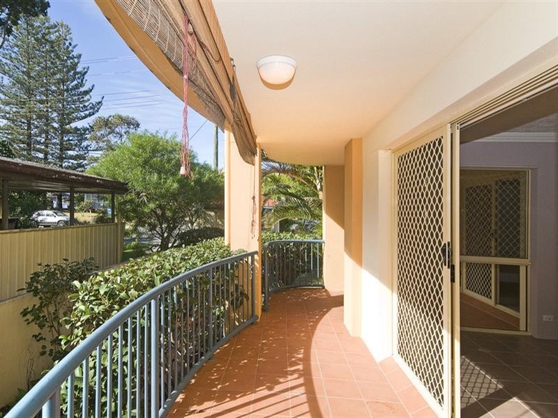1/19 Twenty Fourth Avenue, Palm Beach QLD 4221