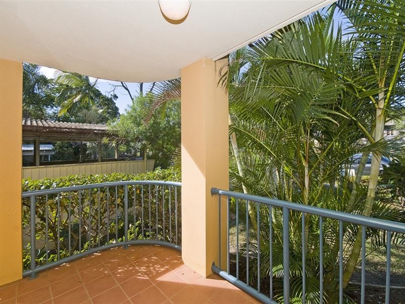 1/19 Twenty Fourth Avenue, Palm Beach QLD 4221