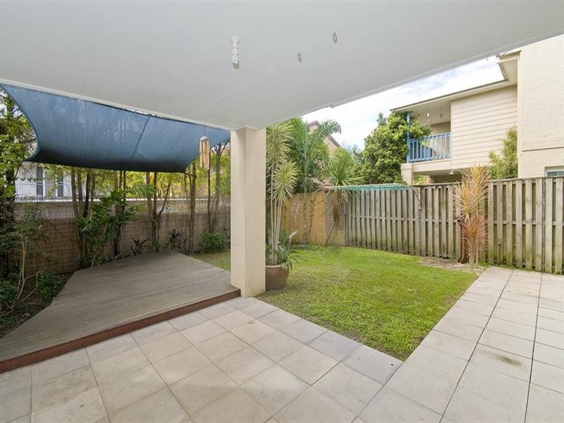 8/283 Nineteenth Avenue, Elanora QLD 4221