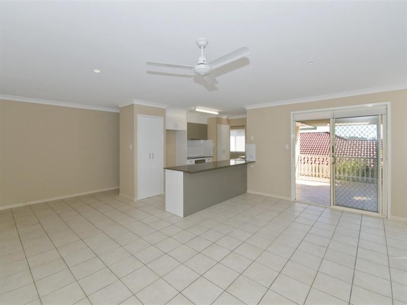 22 Hibertia Avenue, Elanora QLD 4221