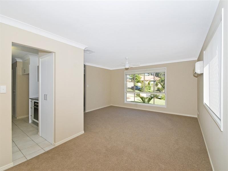22 Hibertia Avenue, Elanora QLD 4221