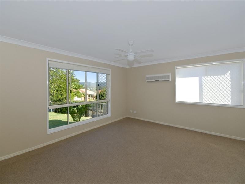 22 Hibertia Avenue, Elanora QLD 4221