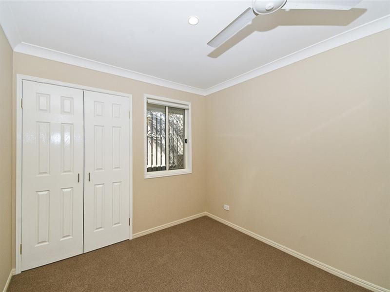 22 Hibertia Avenue, Elanora QLD 4221