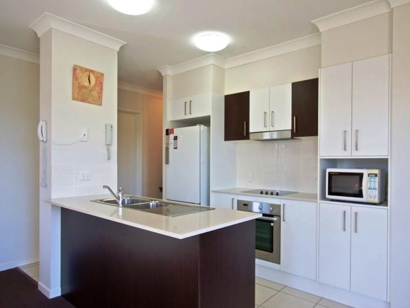 7/111 Golden Four Drive, Bilinga QLD 4225