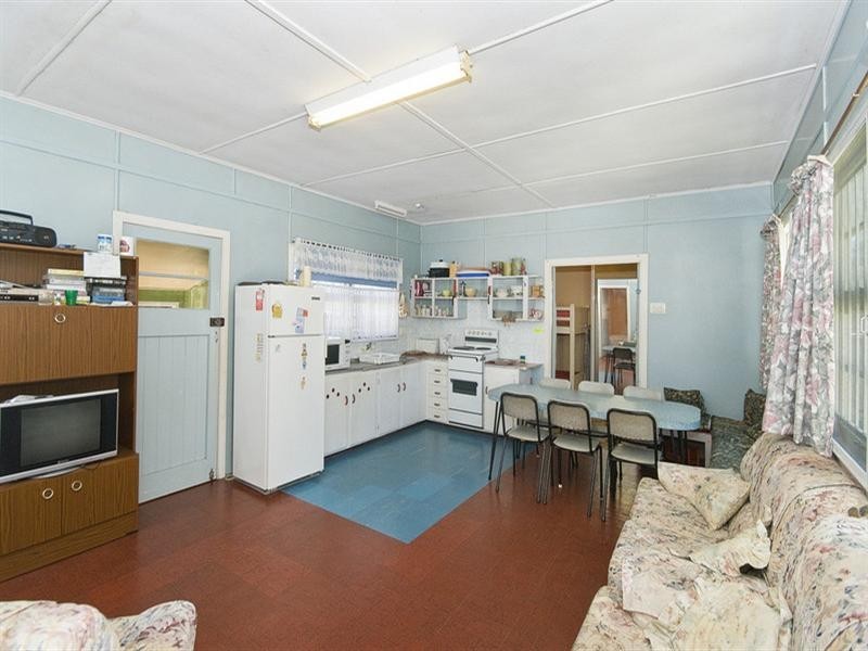 382 Cypress Terrace North, Palm Beach QLD 4221