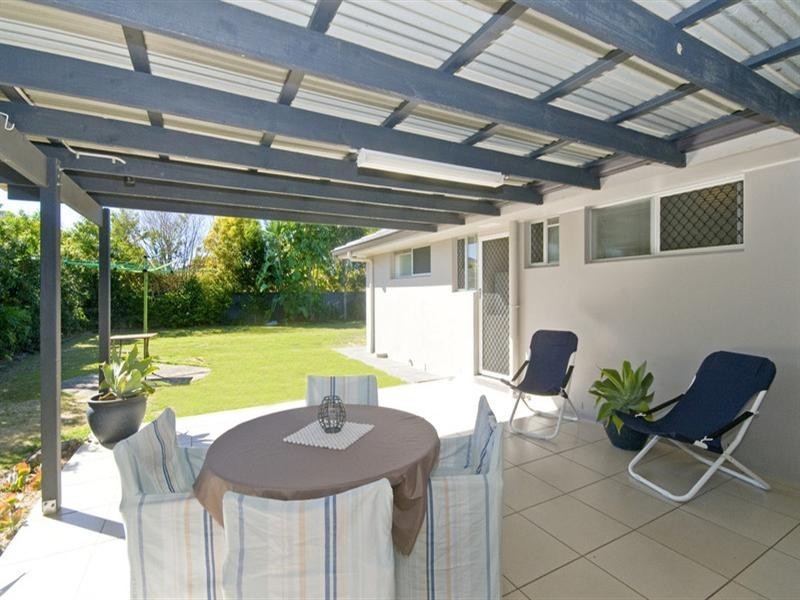 9 Ebony Place, Palm Beach QLD 4221