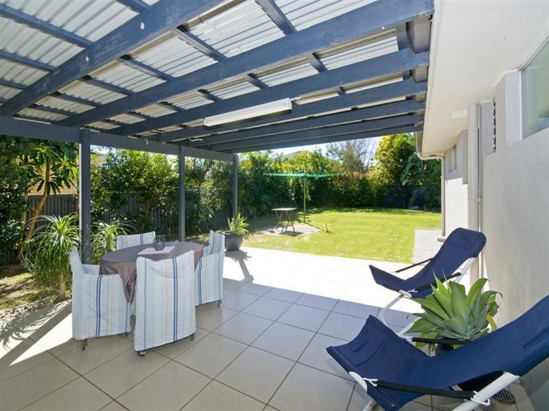 9 Ebony Place, Palm Beach QLD 4221
