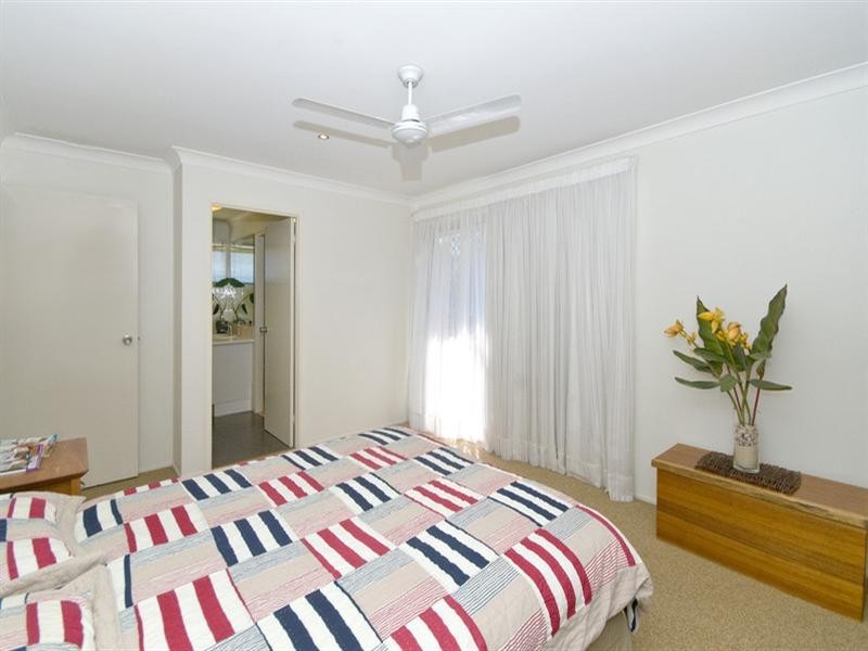 9 Ebony Place, Palm Beach QLD 4221