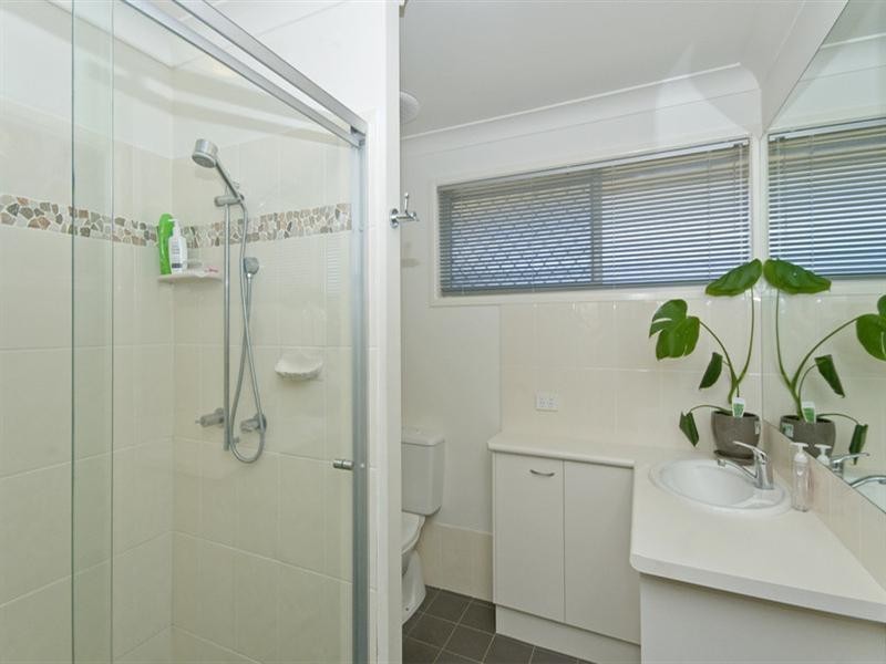 9 Ebony Place, Palm Beach QLD 4221