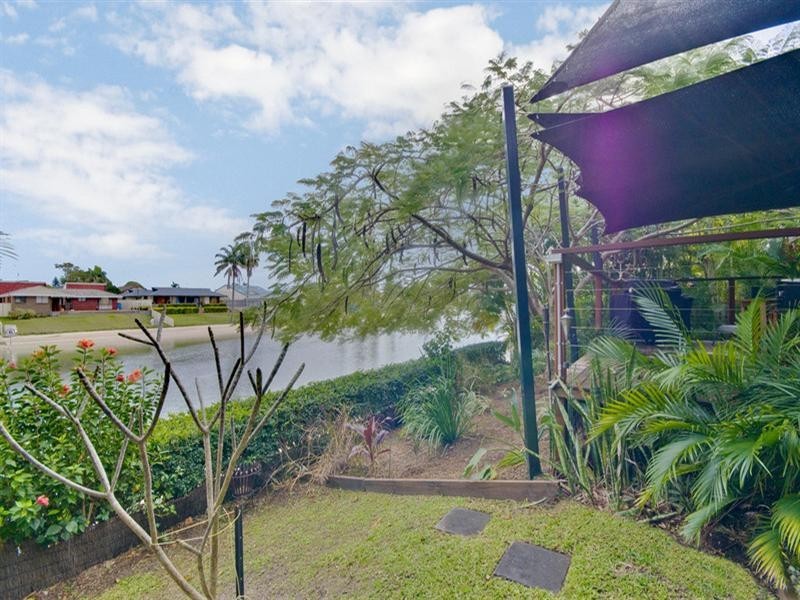 38 Avanti Street, Mermaid Waters QLD 4218