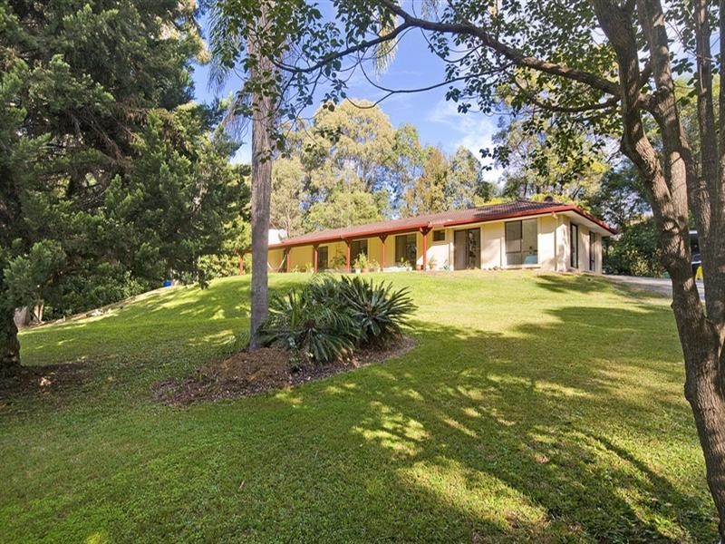 11 Evergreen Drive, Elanora QLD 4221
