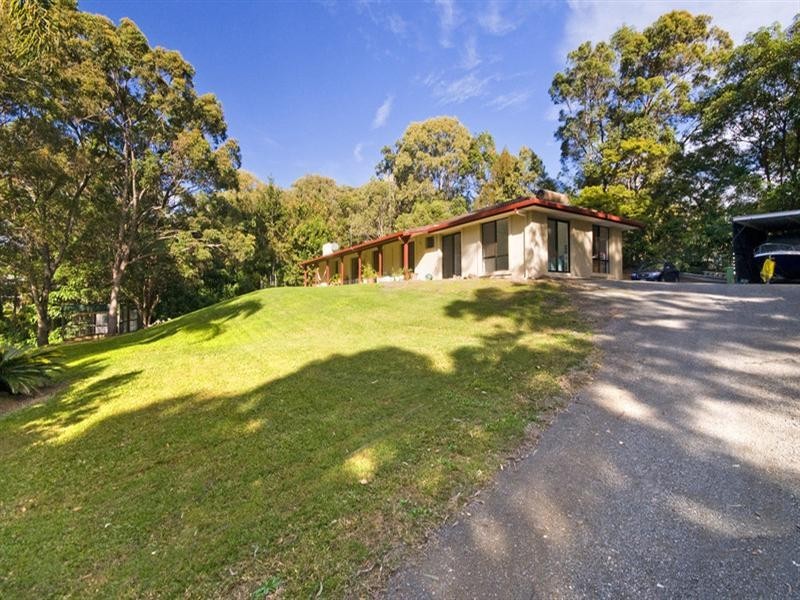 11 Evergreen Drive, Elanora QLD 4221