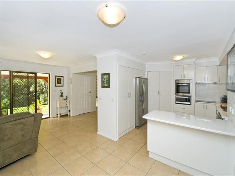 11 Evergreen Drive, Elanora QLD 4221