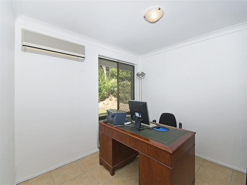 11 Evergreen Drive, Elanora QLD 4221