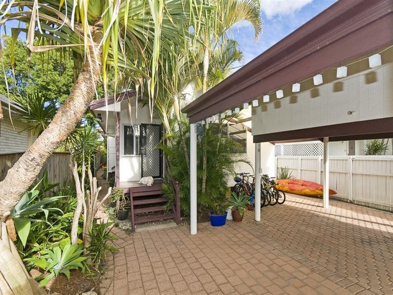 34 Seventh Avenue, Palm Beach QLD 4221