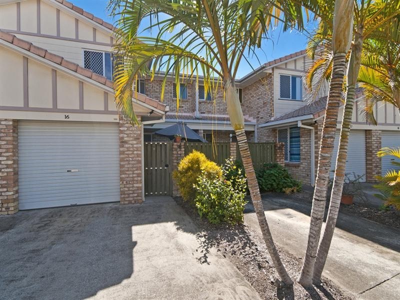 16/9 Harrier Drive, Burleigh Waters QLD 4220