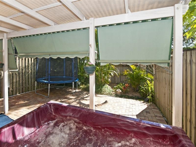 16/9 Harrier Drive, Burleigh Waters QLD 4220