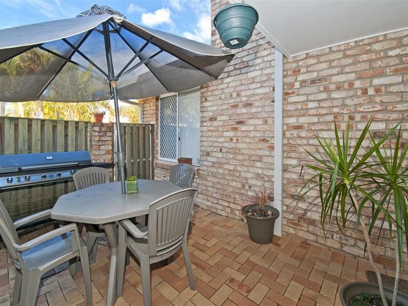 16/9 Harrier Drive, Burleigh Waters QLD 4220