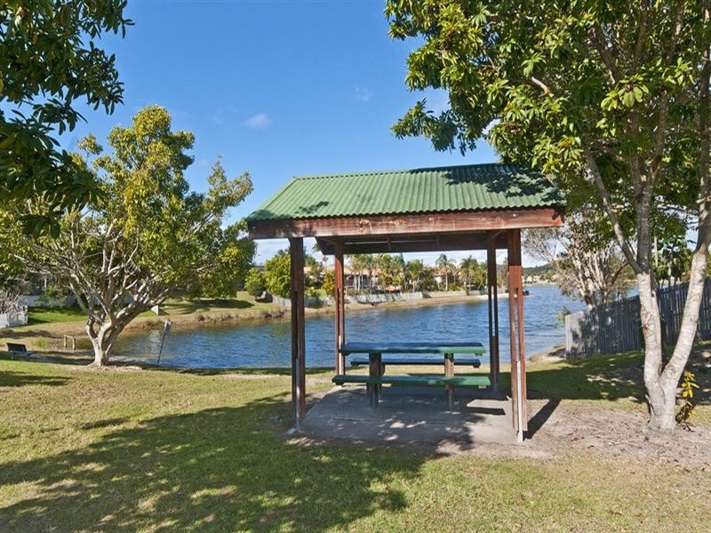 16/9 Harrier Drive, Burleigh Waters QLD 4220