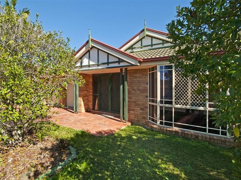 8 Baumea Court, Elanora QLD 4221