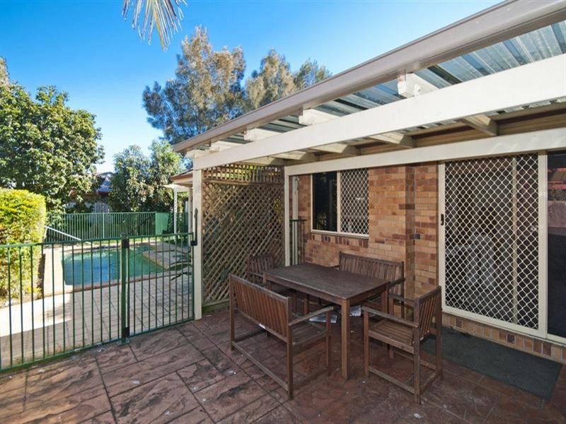 8 Baumea Court, Elanora QLD 4221