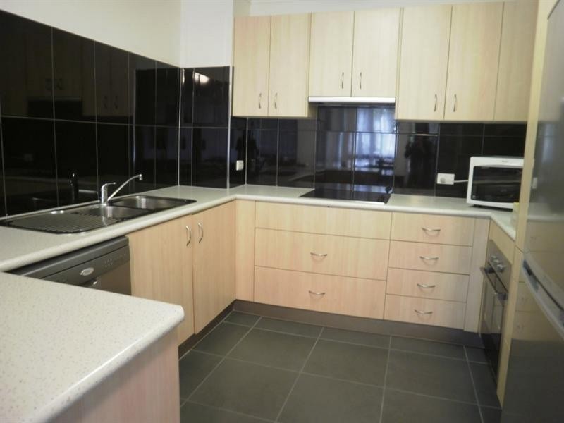1/1111 Gold Coast Highway, Palm Beach QLD 4221