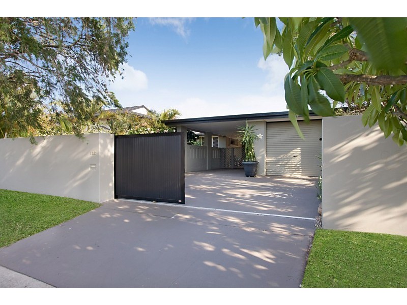 102 Parnki Parade, Palm Beach QLD 4221