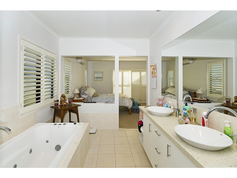 1/90 Leyte Avenue, Palm Beach QLD 4221