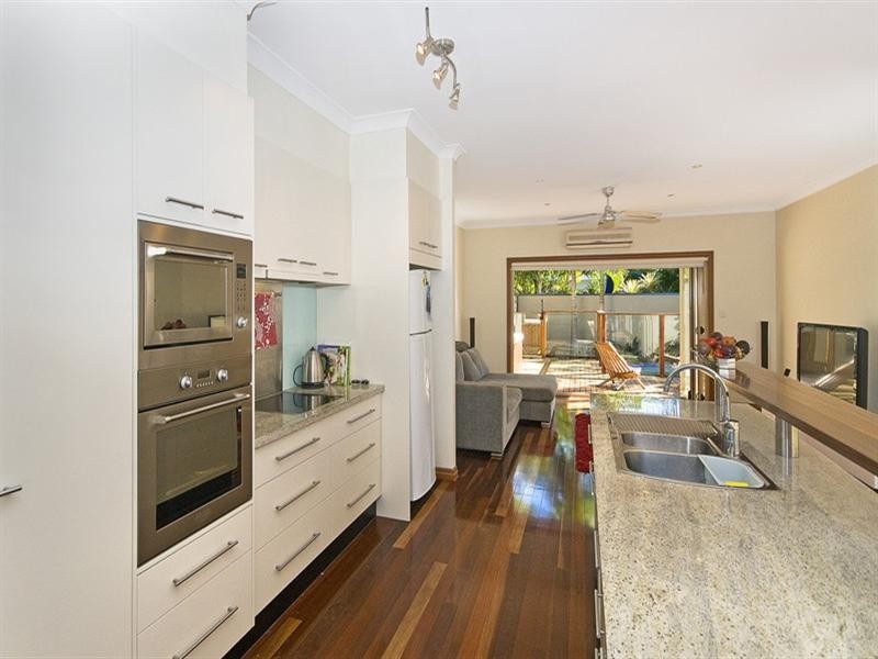 1/31 Third Avenue, Palm Beach QLD 4221